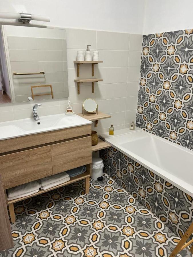 Appartement Climatise F3 Proche Plage Port Et Aeroport 아작시오 외부 사진